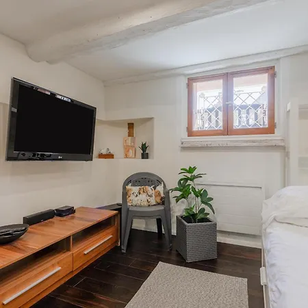 En Plein Centre De Apartment Frejus